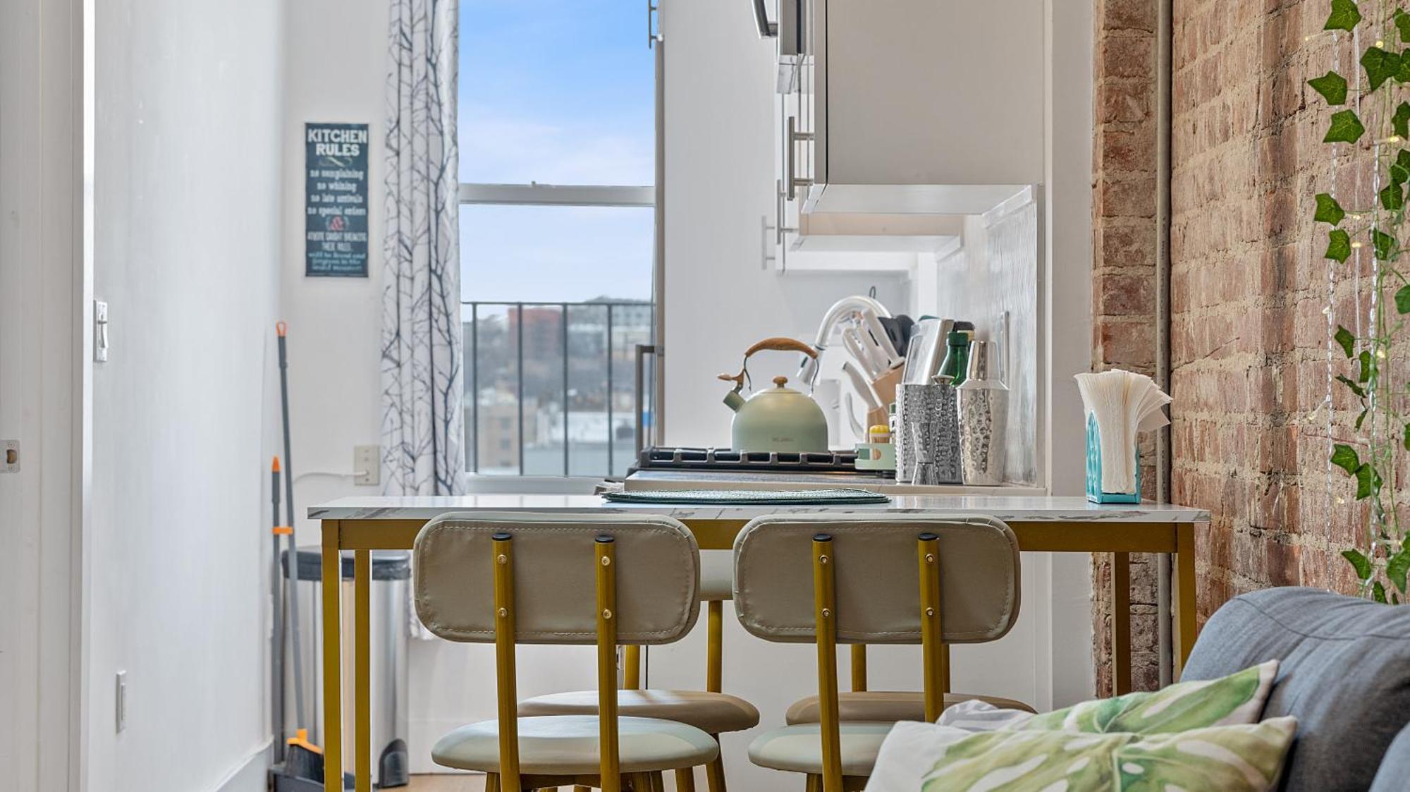 Chic Penthouse 15 Minutes From Nyc - Bus Stop At Doorstep Hoboken Zewnętrze zdjęcie